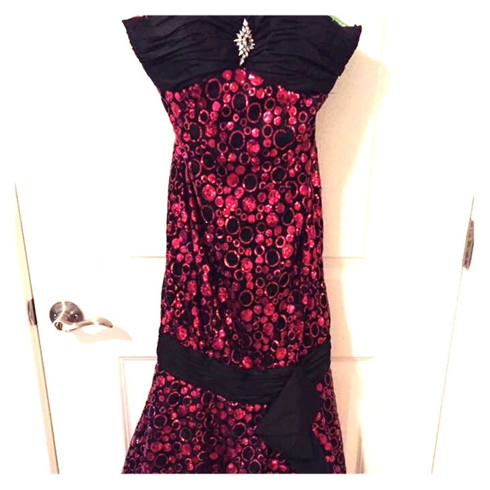 Black and fuchsia dress